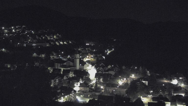 Dieses Bild zeigt eine Webcam-Aufnahme von Ottenhöfen, aufgenommen am Donnerstag, den 13.08.2026 um 00:00 Uhr