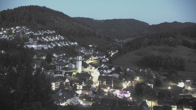 Dieses Bild zeigt eine Webcam-Aufnahme von Ottenhöfen, aufgenommen am Donnerstag, den 18.06.2026 um 22:30 Uhr