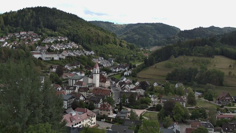 Dieses Bild zeigt eine Webcam-Aufnahme von Ottenhöfen, aufgenommen am Mittwoch, den 02.09.2026 um 16:10 Uhr