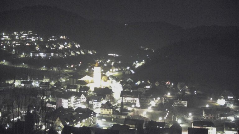 Dieses Bild zeigt eine Webcam-Aufnahme von Ottenhöfen, aufgenommen am Freitag, den 26.12.2025 um 19:20 Uhr