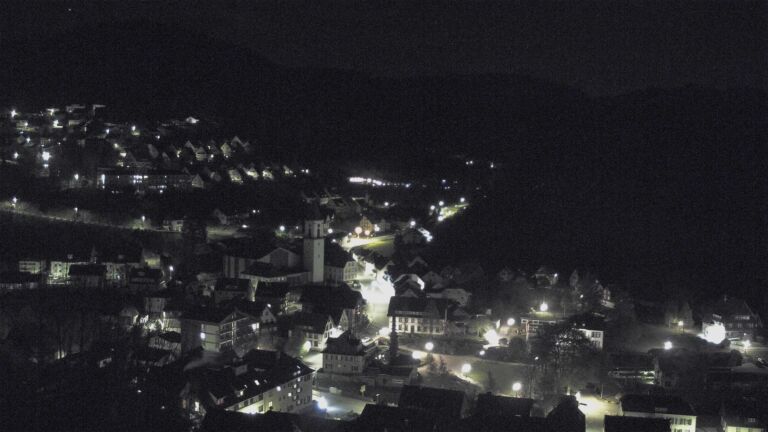 Dieses Bild zeigt eine Webcam-Aufnahme von Ottenhöfen, aufgenommen am Freitag, den 17.04.2026 um 01:00 Uhr