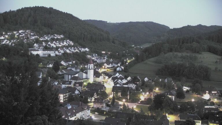 Dieses Bild zeigt eine Webcam-Aufnahme von Ottenhöfen, aufgenommen am Mittwoch, den 27.05.2026 um 22:00 Uhr