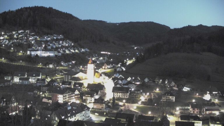 Dieses Bild zeigt eine Webcam-Aufnahme von Ottenhöfen, aufgenommen am Freitag, den 27.02.2026 um 18:50 Uhr