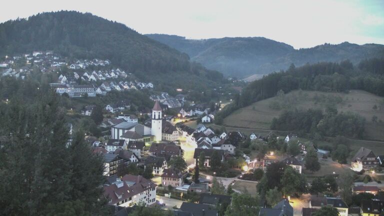 Dieses Bild zeigt eine Webcam-Aufnahme von Ottenhöfen, aufgenommen am Mittwoch, den 26.08.2026 um 06:00 Uhr