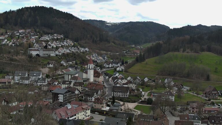 Dieses Bild zeigt eine Webcam-Aufnahme von Ottenhöfen, aufgenommen am Freitag, den 03.04.2026 um 15:40 Uhr