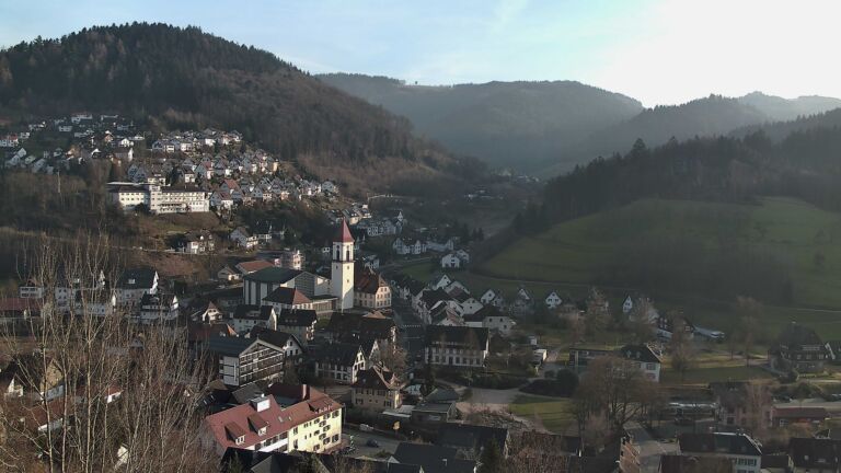 Dieses Bild zeigt eine Webcam-Aufnahme von Ottenhöfen, aufgenommen am Montag, den 09.02.2026 um 16:20 Uhr