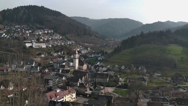 Dieses Bild zeigt eine Webcam-Aufnahme von Ottenhöfen, aufgenommen am Sonntag, den 08.03.2026 um 16:10 Uhr