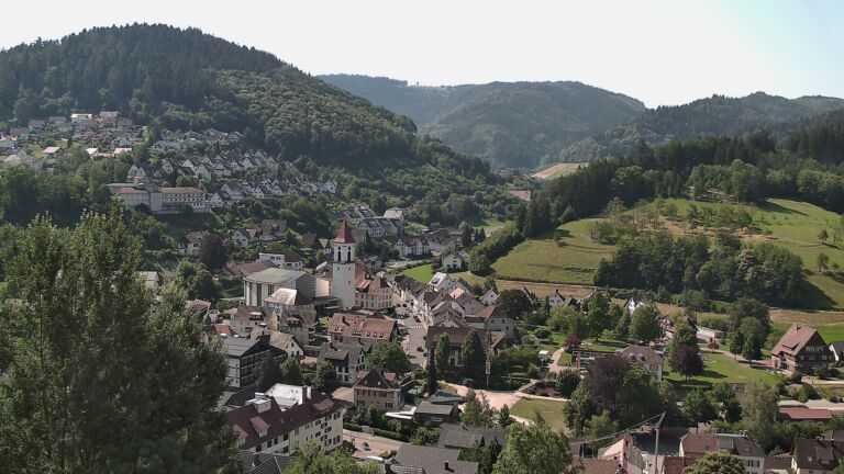 Dieses Bild zeigt eine Webcam-Aufnahme von Ottenhöfen, aufgenommen am Samstag, den 27.06.2026 um 10:40 Uhr