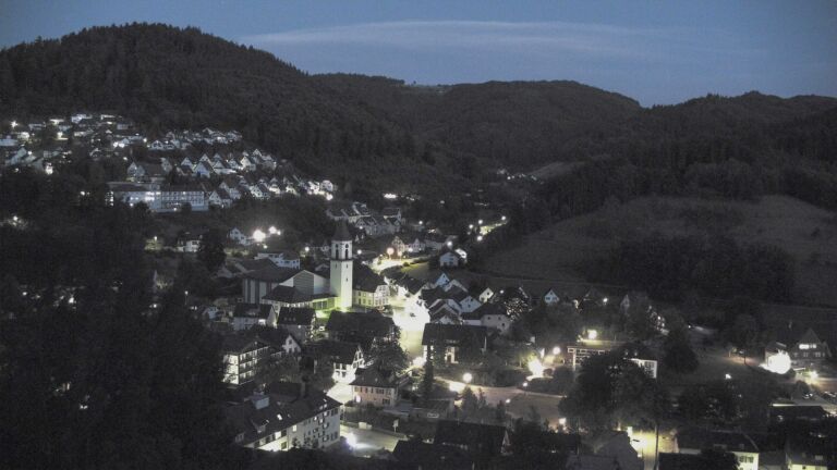 Dieses Bild zeigt eine Webcam-Aufnahme von Ottenhöfen, aufgenommen am Freitag, den 10.07.2026 um 22:30 Uhr