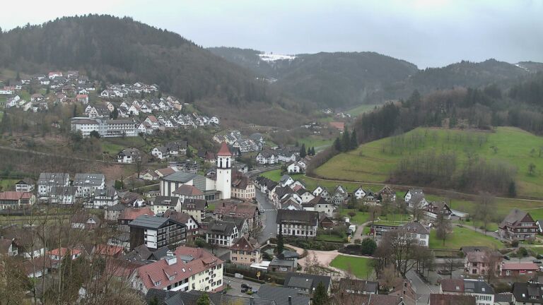 Dieses Bild zeigt eine Webcam-Aufnahme von Ottenhöfen, aufgenommen am Montag, den 30.03.2026 um 15:50 Uhr