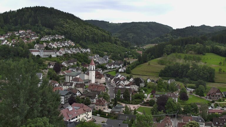 Dieses Bild zeigt eine Webcam-Aufnahme von Ottenhöfen, aufgenommen am Dienstag, den 16.06.2026 um 14:50 Uhr
