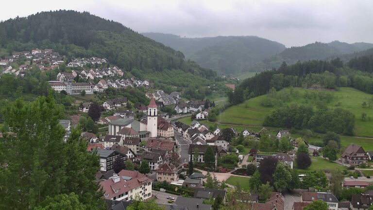 Dieses Bild zeigt eine Webcam-Aufnahme von Ottenhöfen, aufgenommen am Donnerstag, den 07.05.2026 um 15:40 Uhr