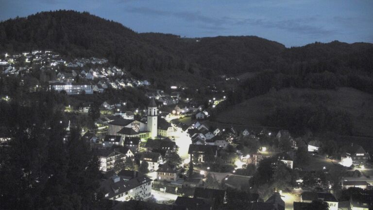 Dieses Bild zeigt eine Webcam-Aufnahme von Ottenhöfen, aufgenommen am Donnerstag, den 17.09.2026 um 20:20 Uhr