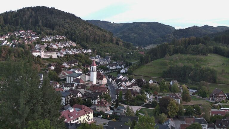 Dieses Bild zeigt eine Webcam-Aufnahme von Ottenhöfen, aufgenommen am Donnerstag, den 24.09.2026 um 18:50 Uhr