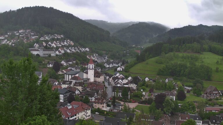 Dieses Bild zeigt eine Webcam-Aufnahme von Ottenhöfen, aufgenommen am Mittwoch, den 06.05.2026 um 15:40 Uhr