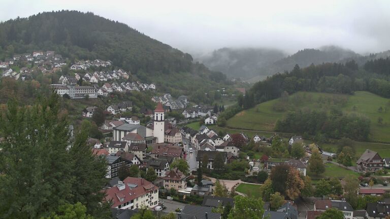 Dieses Bild zeigt eine Webcam-Aufnahme von Ottenhöfen, aufgenommen am Mittwoch, den 21.10.2026 um 09:30 Uhr