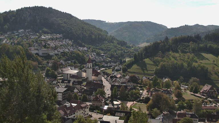 Dieses Bild zeigt eine Webcam-Aufnahme von Ottenhöfen, aufgenommen am Dienstag, den 29.09.2026 um 12:00 Uhr