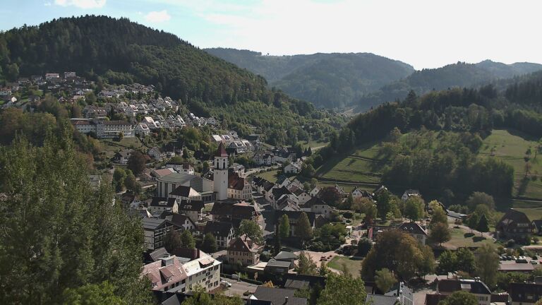 Dieses Bild zeigt eine Webcam-Aufnahme von Ottenhöfen, aufgenommen am Mittwoch, den 30.09.2026 um 14:10 Uhr