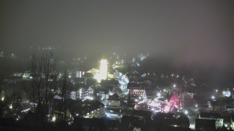 Dieses Bild zeigt eine Webcam-Aufnahme von Ottenhöfen, aufgenommen am Samstag, den 13.12.2025 um 19:20 Uhr