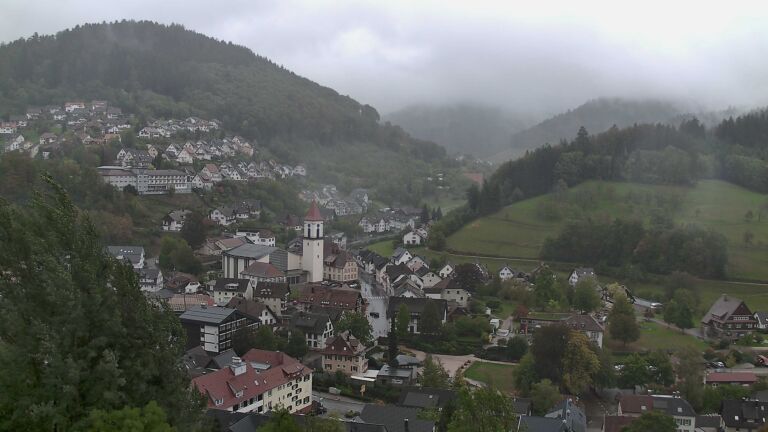 Dieses Bild zeigt eine Webcam-Aufnahme von Ottenhöfen, aufgenommen am Donnerstag, den 08.10.2026 um 10:50 Uhr