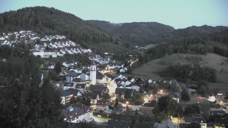 Dieses Bild zeigt eine Webcam-Aufnahme von Ottenhöfen, aufgenommen am Dienstag, den 21.07.2026 um 22:00 Uhr
