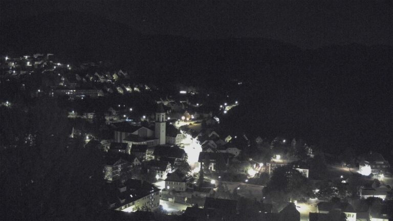 Dieses Bild zeigt eine Webcam-Aufnahme von Ottenhöfen, aufgenommen am Samstag, den 15.08.2026 um 01:00 Uhr
