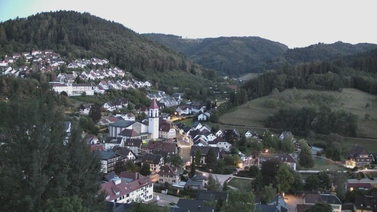 Dieses Bild zeigt eine Webcam-Aufnahme von Ottenhöfen, aufgenommen am Montag, den 07.09.2026 um 20:20 Uhr