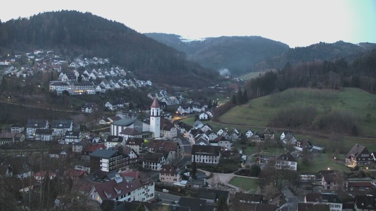 Dieses Bild zeigt eine Webcam-Aufnahme von Ottenhöfen, aufgenommen am Mittwoch, den 01.04.2026 um 06:40 Uhr