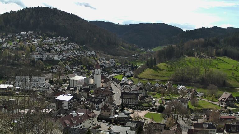 Dieses Bild zeigt eine Webcam-Aufnahme von Ottenhöfen, aufgenommen am Sonntag, den 05.04.2026 um 11:40 Uhr