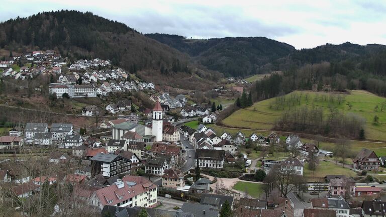 Dieses Bild zeigt eine Webcam-Aufnahme von Ottenhöfen, aufgenommen am Sonntag, den 22.02.2026 um 16:40 Uhr