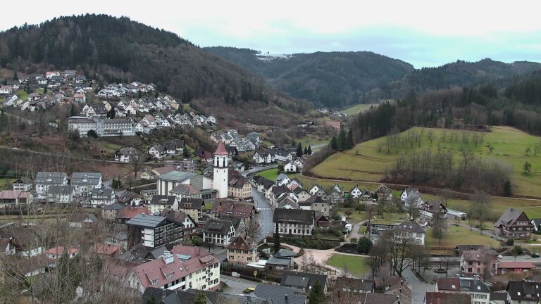 Dieses Bild zeigt eine Webcam-Aufnahme von Ottenhöfen, aufgenommen am Montag, den 16.02.2026 um 08:00 Uhr