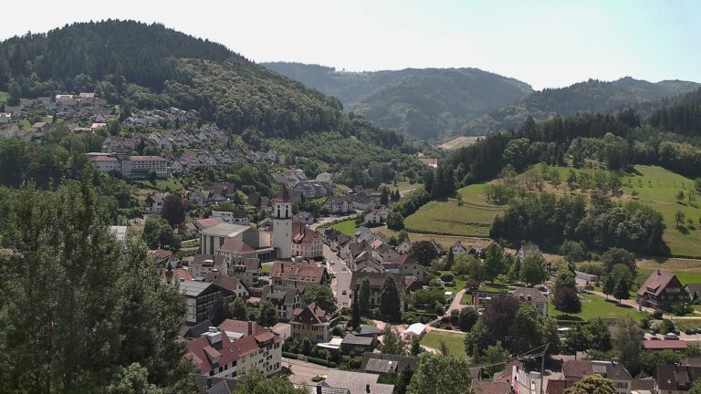 Dieses Bild zeigt eine Webcam-Aufnahme von Ottenhöfen, aufgenommen am Montag, den 22.06.2026 um 12:30 Uhr