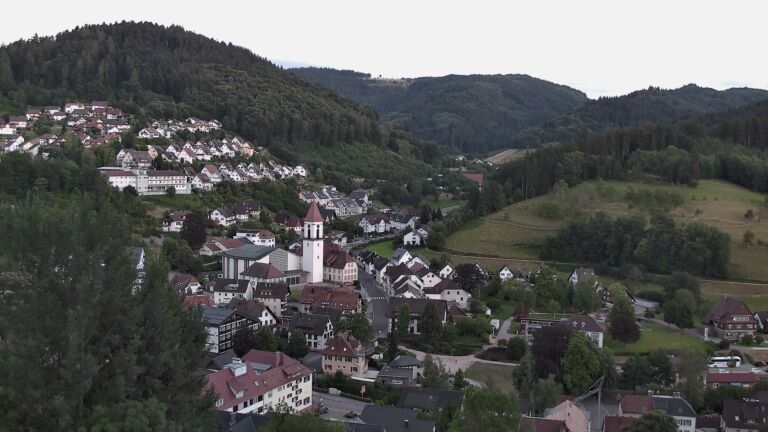 Dieses Bild zeigt eine Webcam-Aufnahme von Ottenhöfen, aufgenommen am Mittwoch, den 08.07.2026 um 21:30 Uhr