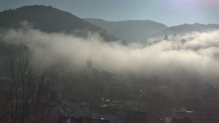 Dieses Bild zeigt eine Webcam-Aufnahme von Ottenhöfen, aufgenommen am Montag, den 29.12.2025 um 12:30 Uhr