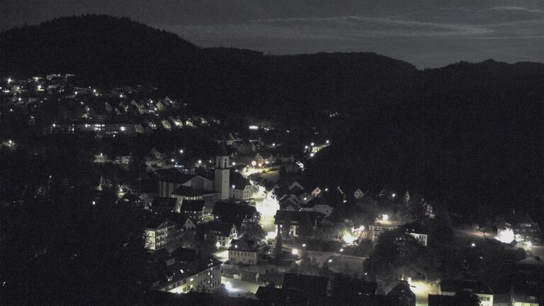Dieses Bild zeigt eine Webcam-Aufnahme von Ottenhöfen, aufgenommen am Sonntag, den 23.08.2026 um 23:00 Uhr