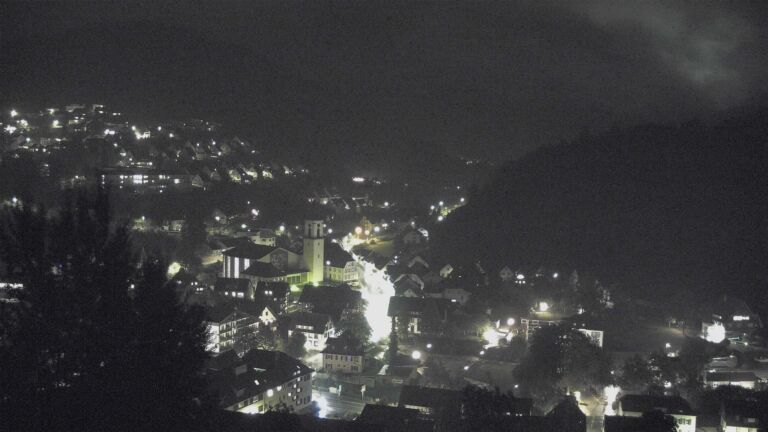 Dieses Bild zeigt eine Webcam-Aufnahme von Ottenhöfen, aufgenommen am Donnerstag, den 01.10.2026 um 20:40 Uhr