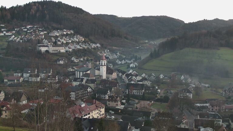 Dieses Bild zeigt eine Webcam-Aufnahme von Ottenhöfen, aufgenommen am Mittwoch, den 17.12.2025 um 16:10 Uhr