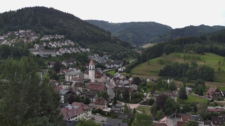 Dieses Bild zeigt eine Webcam-Aufnahme von Ottenhöfen, aufgenommen am Dienstag, den 30.06.2026 um 20:30 Uhr