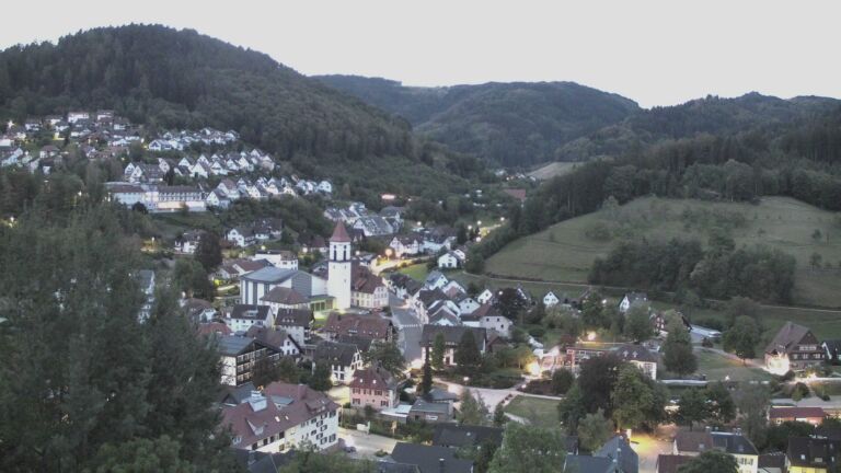 Dieses Bild zeigt eine Webcam-Aufnahme von Ottenhöfen, aufgenommen am Sonntag, den 13.09.2026 um 06:30 Uhr