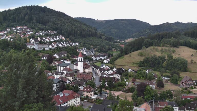 Dieses Bild zeigt eine Webcam-Aufnahme von Ottenhöfen, aufgenommen am Mittwoch, den 15.07.2026 um 05:40 Uhr