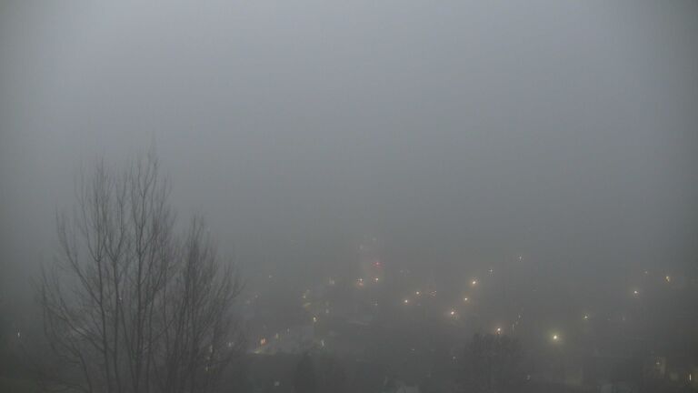 Dieses Bild zeigt eine Webcam-Aufnahme von Ottenhöfen, aufgenommen am Samstag, den 13.12.2025 um 07:40 Uhr