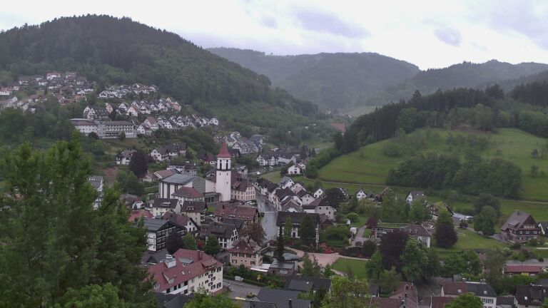 Dieses Bild zeigt eine Webcam-Aufnahme von Ottenhöfen, aufgenommen am Mittwoch, den 13.05.2026 um 20:10 Uhr