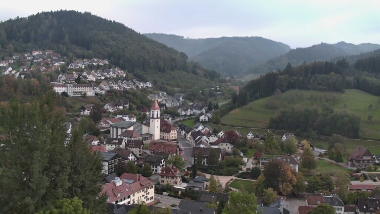 Dieses Bild zeigt eine Webcam-Aufnahme von Ottenhöfen, aufgenommen am Dienstag, den 20.10.2026 um 18:10 Uhr