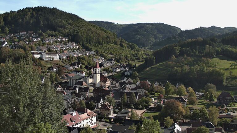 Dieses Bild zeigt eine Webcam-Aufnahme von Ottenhöfen, aufgenommen am Donnerstag, den 15.10.2026 um 15:50 Uhr