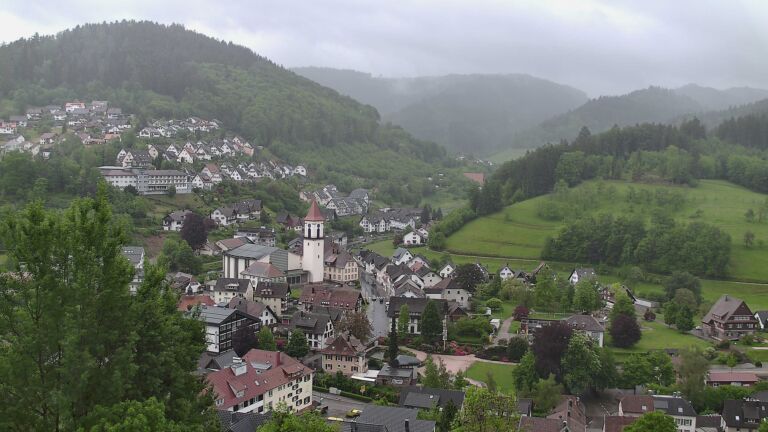 Dieses Bild zeigt eine Webcam-Aufnahme von Ottenhöfen, aufgenommen am Montag, den 11.05.2026 um 15:20 Uhr
