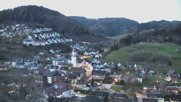 Dieses Bild zeigt eine Webcam-Aufnahme von Ottenhöfen, aufgenommen am Donnerstag, den 09.04.2026 um 06:20 Uhr