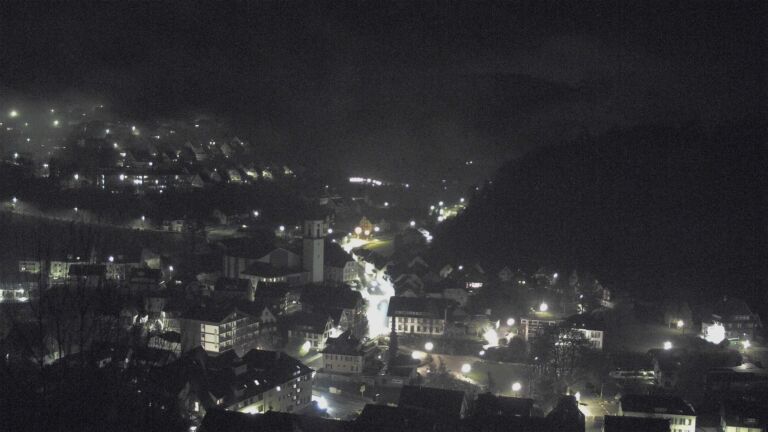 Dieses Bild zeigt eine Webcam-Aufnahme von Ottenhöfen, aufgenommen am Sonntag, den 12.04.2026 um 23:30 Uhr