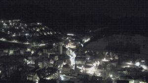 Dieses Bild zeigt eine Webcam-Aufnahme von Ottenhöfen, aufgenommen am Freitag, den 09.01.2026 um 01:00 Uhr