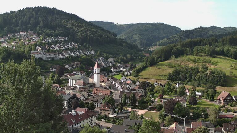 Dieses Bild zeigt eine Webcam-Aufnahme von Ottenhöfen, aufgenommen am Dienstag, den 30.06.2026 um 08:40 Uhr