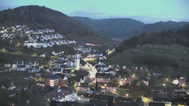 Dieses Bild zeigt eine Webcam-Aufnahme von Ottenhöfen, aufgenommen am Dienstag, den 14.04.2026 um 20:50 Uhr